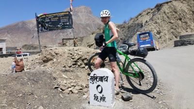 Christine Versteegden Cycling on the  tour with redspokes